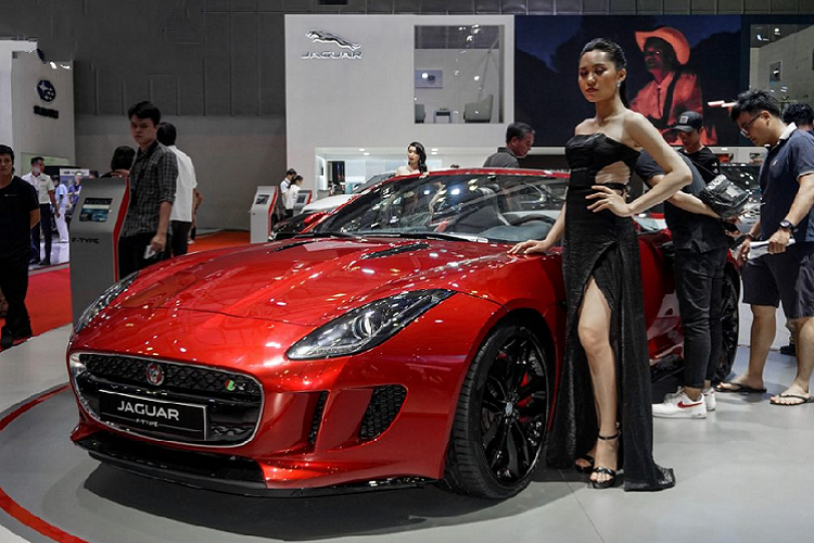 Chi tiet Jaguar F-Type R Convertible hon 10 ty tai Viet Nam