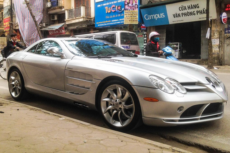 Chi tiet sieu xe Mercedes SLR McLaren doc nhat Viet Nam-Hinh-2