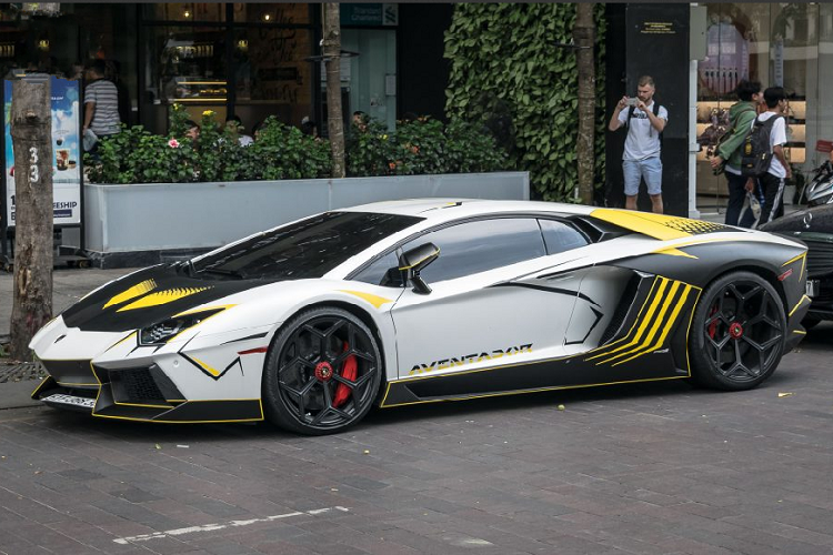 Lamborghini Aventador do po Novitec khung nhat tai Sai Gon