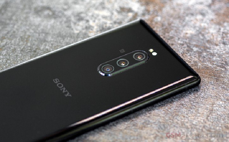 Chiec smartphone 6 camera mang niem hy vong “hoi sinh” Sony-Hinh-4