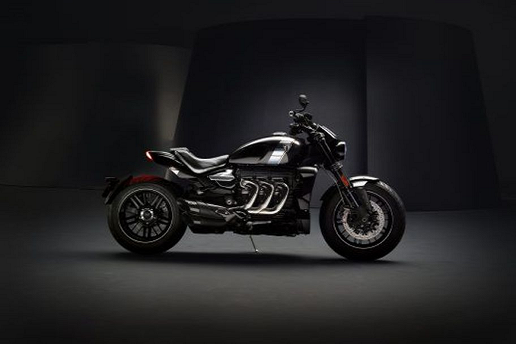 Triumph Rocket 3 R & GT 2019 tu 508 trieu dong tai My-Hinh-7