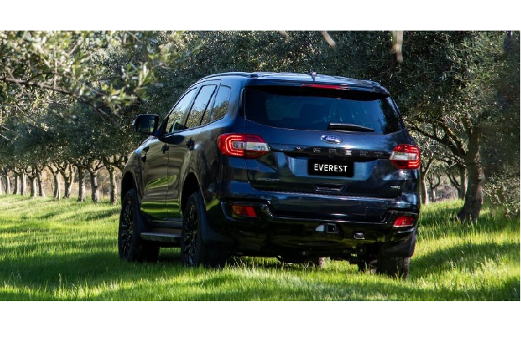 Ford Everest Sport 2020 hon 1 ty dong tai Thai, sap ve VN-Hinh-3