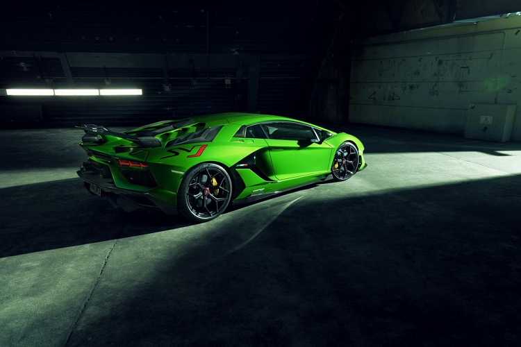 Sieu xe Lamborghini Aventador SVJ 