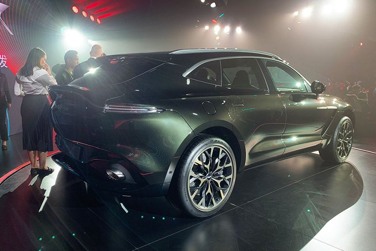 Sieu SUV Aston Martin DBX ra mat thi truong ty dan-Hinh-4