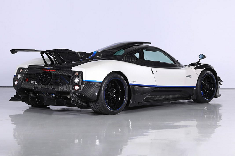 Sieu xe Pagani Zonda Riviera chao ban hon 127 ty dong-Hinh-2