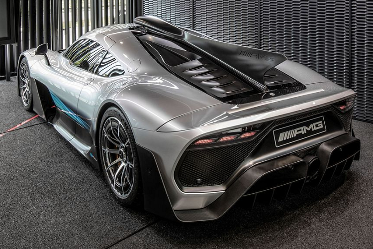 Sieu xe Mercedes-AMG One doi mat voi van de khi thai-Hinh-8