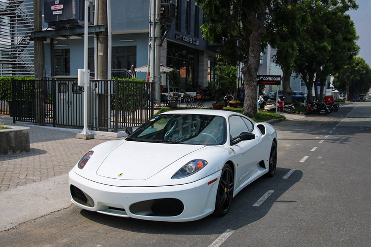 Ferrari F430 cua ong Dang Le Nguyen Vu do ong xa dat tien