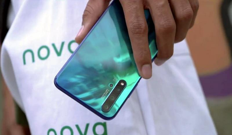 Huawei Nova 5T co hoan hao trong tam gia duoi 9 trieu dong?