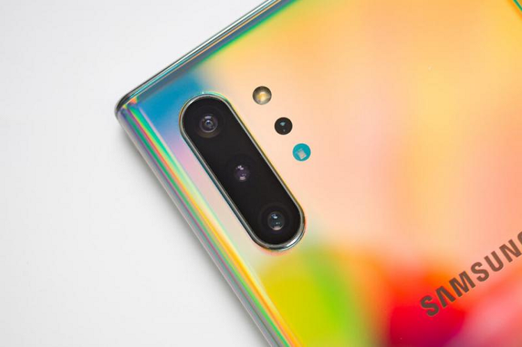 Galaxy Note 10 Lite se co camera vuong nhu dong iPhone 11