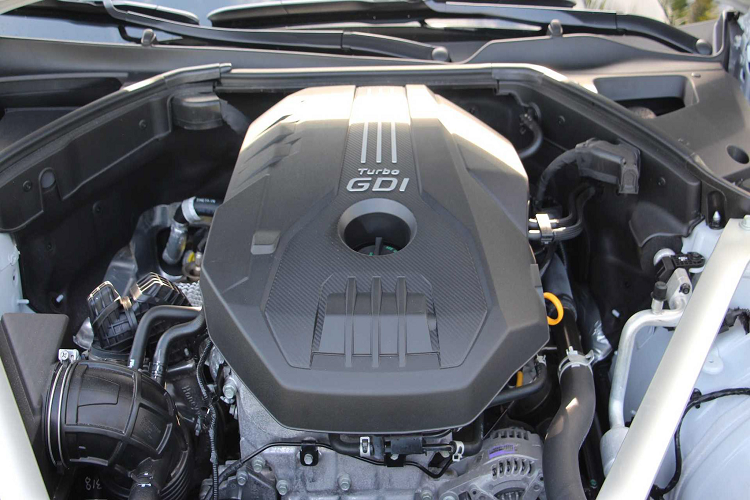 Xe sang Genesis G70 manh me hon voi dong co 2.5L turbo-Hinh-2