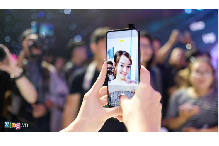 Loat smartphone giam gia nhieu nhat nam 2019-Hinh-5