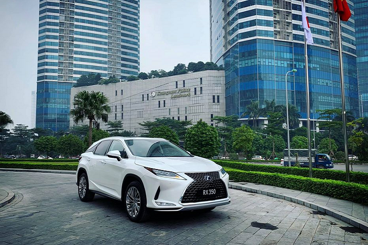 Can canh Lexus RX 350 2020 tu 4,12 ty tai Viet Nam