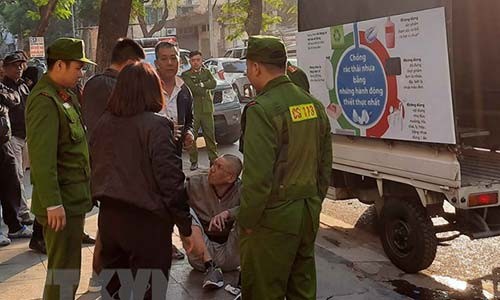 Khan truong dieu tra vu no nghi do sung tai ngo Phan Huy Chu