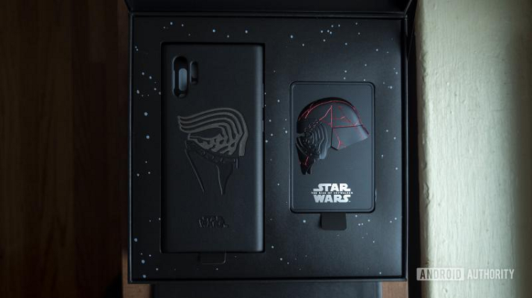 Chi tiet Galaxy Note 10+ phien ban Star Wars Edition-Hinh-3