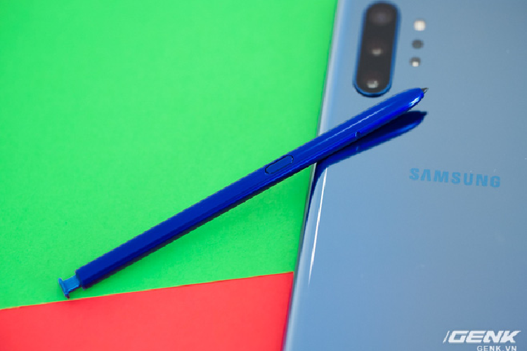 Cam nhan mau moi tren Galaxy Note10+ Aura Blue-Hinh-2