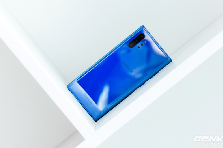 Cam nhan mau moi tren Galaxy Note10+ Aura Blue-Hinh-4