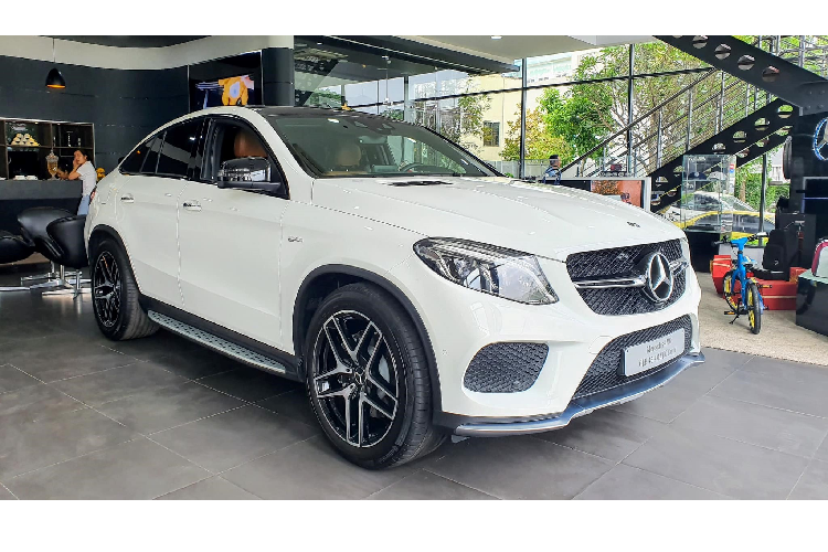 Can canh Mercedes-AMG GLE 43 cuoi cung, hon 4 ty tai VN