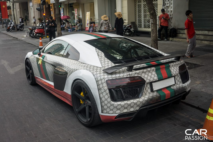 Sieu xe Audi R8 V10 Plus tien ty khoac ao Gucci o Sai Gon-Hinh-5