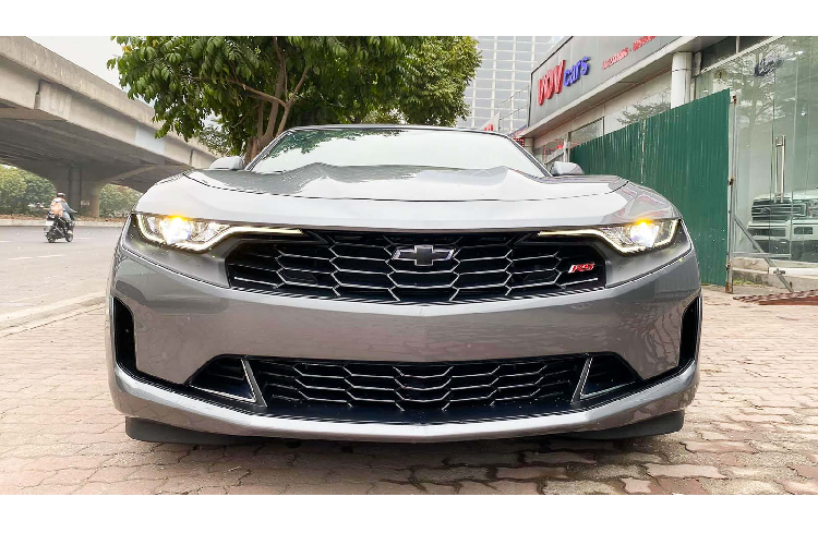 Chevrolet Camaro 2019 mui tran gan 3 ty dong o Ha Noi