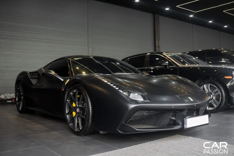 Sieu xe Lamborghini va Ferrari gan 40 ty 