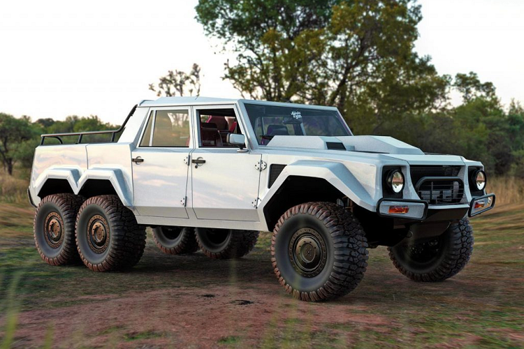 Lamborghini LM002 