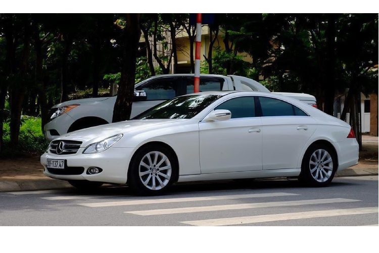 Mercedes-Benz CLS 300 dung 10 nam thet 685 trieu tai Ha Noi-Hinh-8