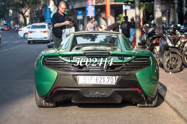 Chong Diep Lam Anh khoac ao “tac ke” cho sieu xe McLaren 650S-Hinh-5