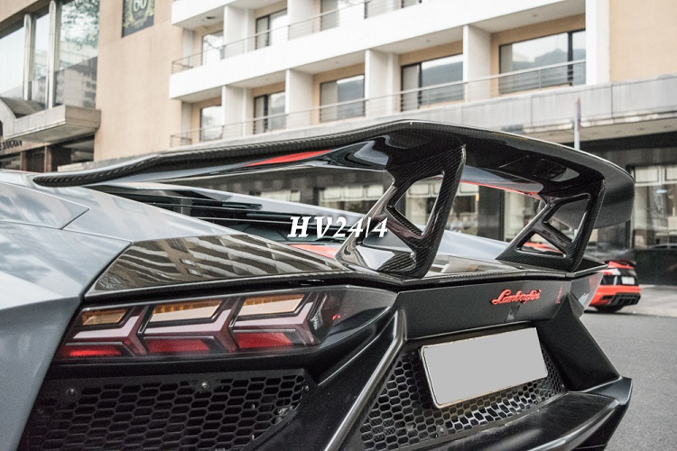 Lamborghini Aventador do bodykit 
