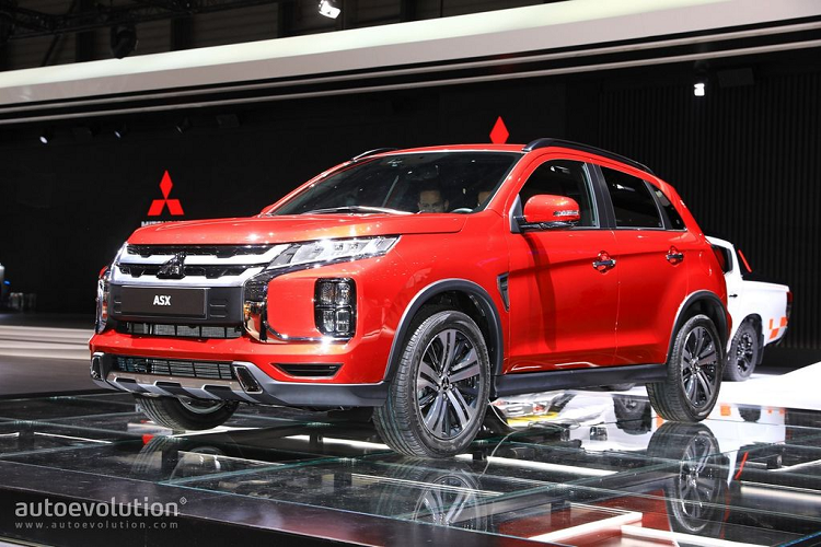 Xe gia re Mitsubishi Eclipse Cross 2020 lieu co an toan?-Hinh-2