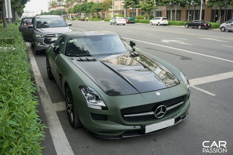 Sieu xe Mercedes-Benz SLS 