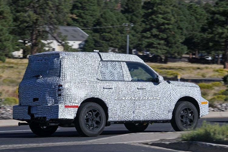 Ford Baby Bronco 2021 