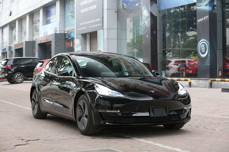 Can canh Tesla Model 3 hon 3 ty dong tai Viet Nam-Hinh-2