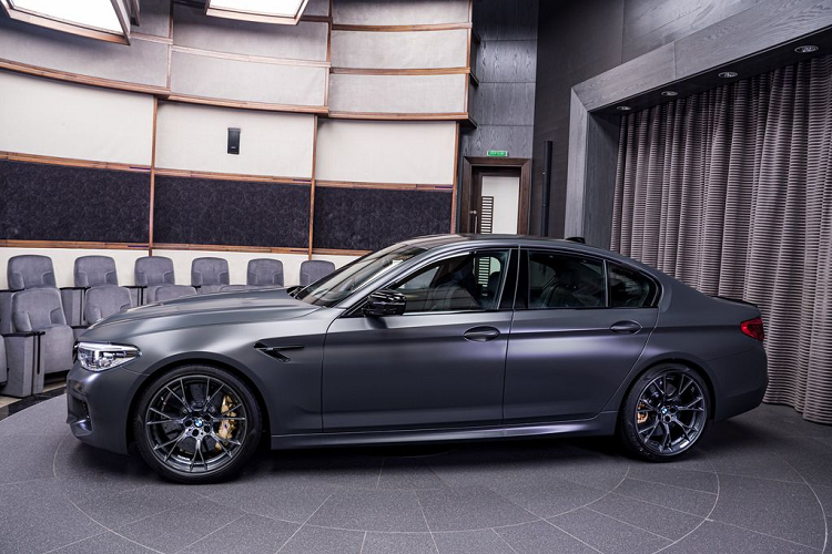 BMW M5 Edition ban ky niem 35 Years Jahre tai Abu Dhabi-Hinh-5