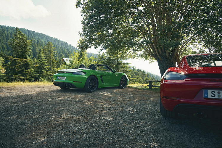 Sieu xe Porsche 718 GTS 4.0 moi tu hon 2 ty dong-Hinh-2