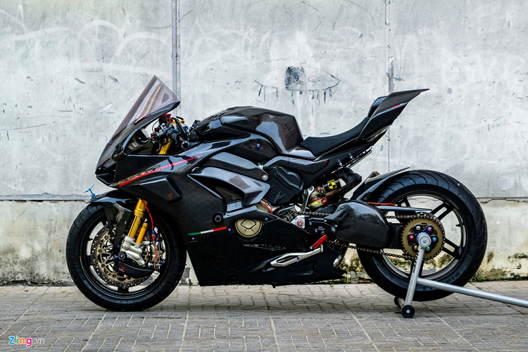 Ducati Panigale V4 voi goi do xe dua tien ty tai TP.HCM-Hinh-4