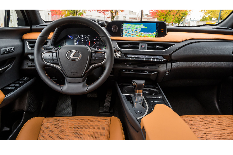 Lexus UX 200 moi dau tien ve Viet Nam 