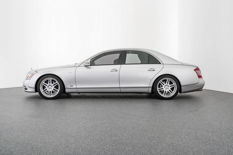 Maybach 57S dung chan ban dat hon Mercedes-Maybach S650 “dap hop“-Hinh-6