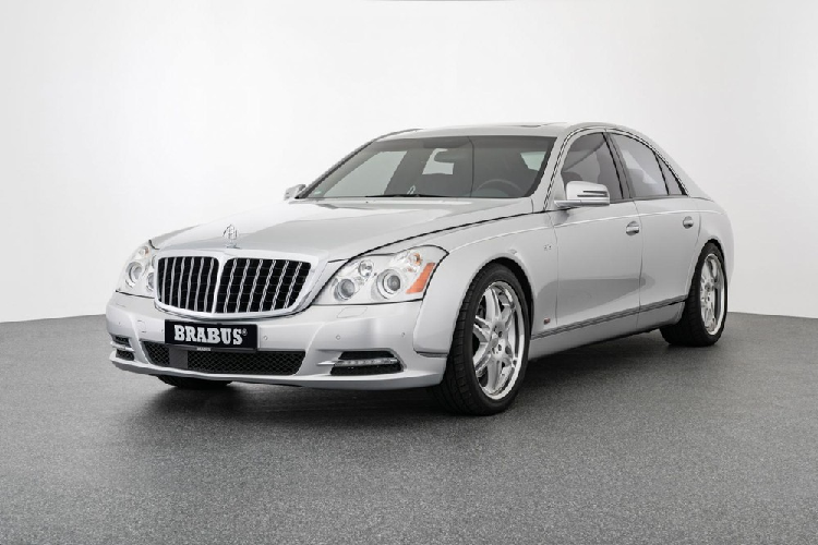 Maybach 57S dung chan ban dat hon Mercedes-Maybach S650 “dap hop“