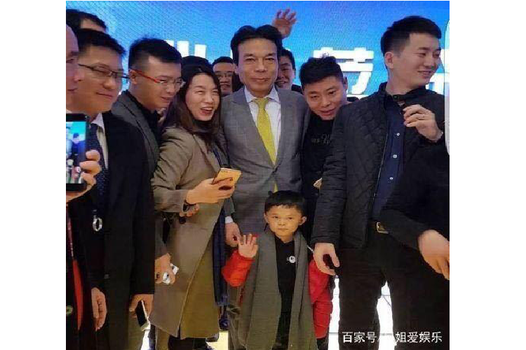 Phien ban Jack Ma nhi co cuoc song the nao sau khi noi tieng?-Hinh-3