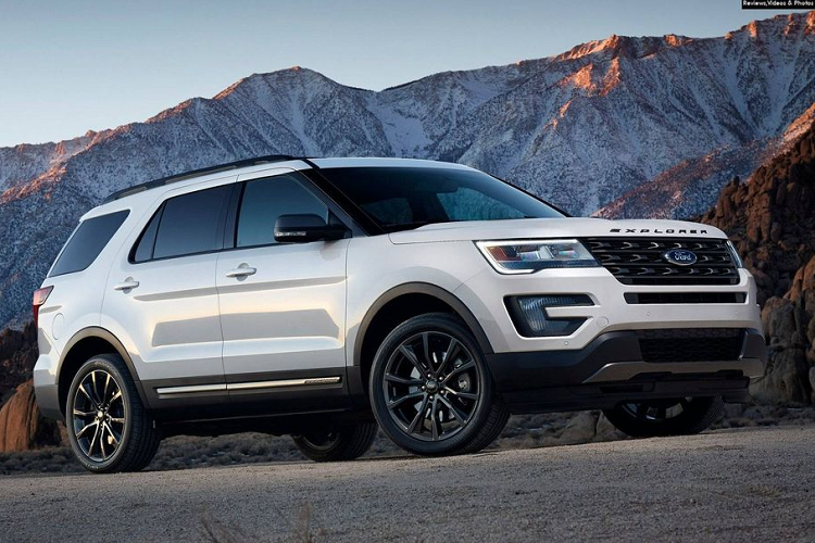 Ford Explorer 2021 choi lon voi goi ngoai that the thao XLT