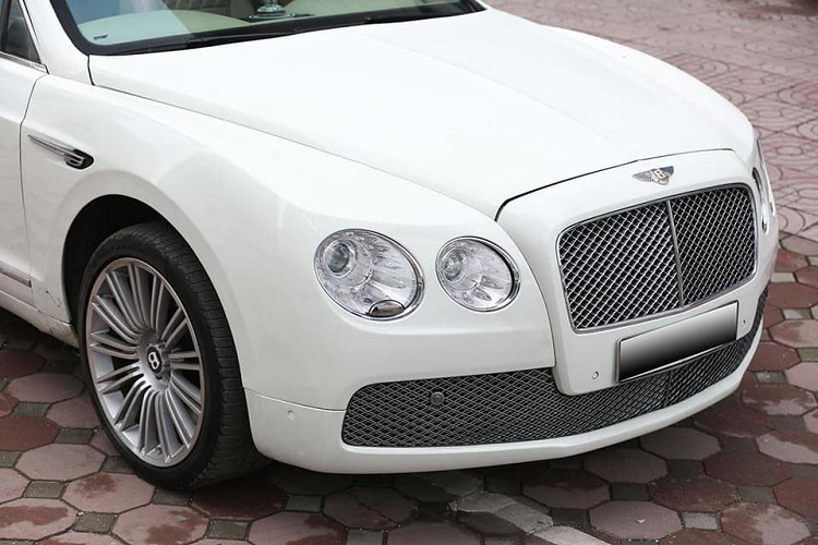 Can canh xe sang Bentley Flying Spur chi 3 ty dong o Ha Noi-Hinh-7