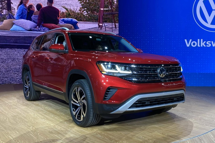 Volkswagen Atlas 2021 co du suc de doa Hyundai SantaFe?