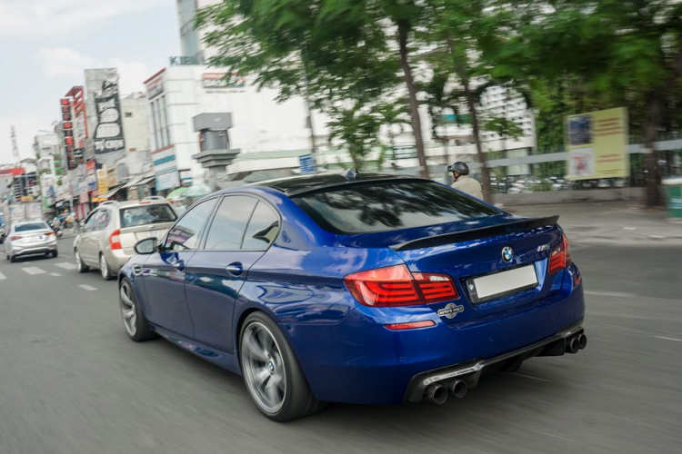 Chi tiet BMW M5 F10 doc nhat Viet Nam tren pho Sai Gon-Hinh-8