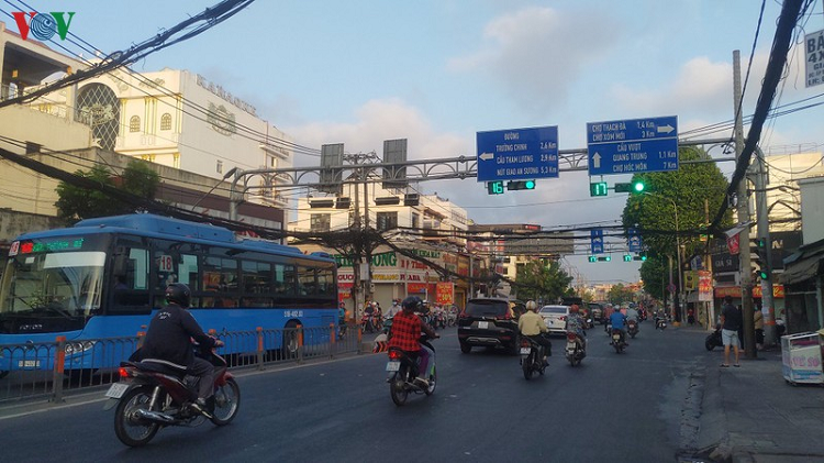 Nhieu “diem nong” giao thong tai TP.HCM thong thoang la thuong-Hinh-3