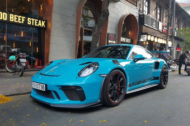 Sieu xe Porsche 911 GT3 RS 2019 hon 20 ty tren pho Sai Gon