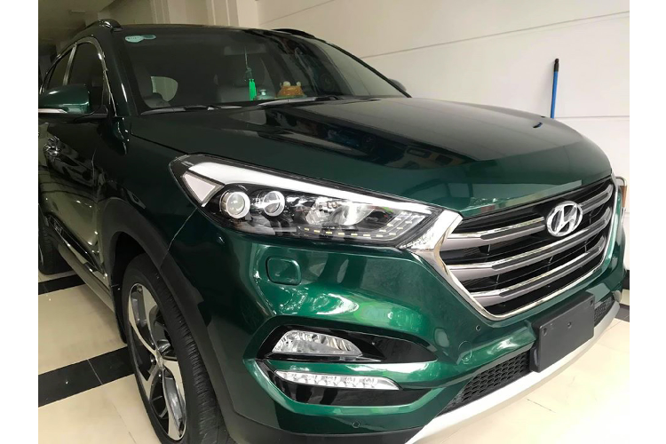 Can canh Hyundai Tucson mau doc hon 800 trieu tai Viet Nam-Hinh-2