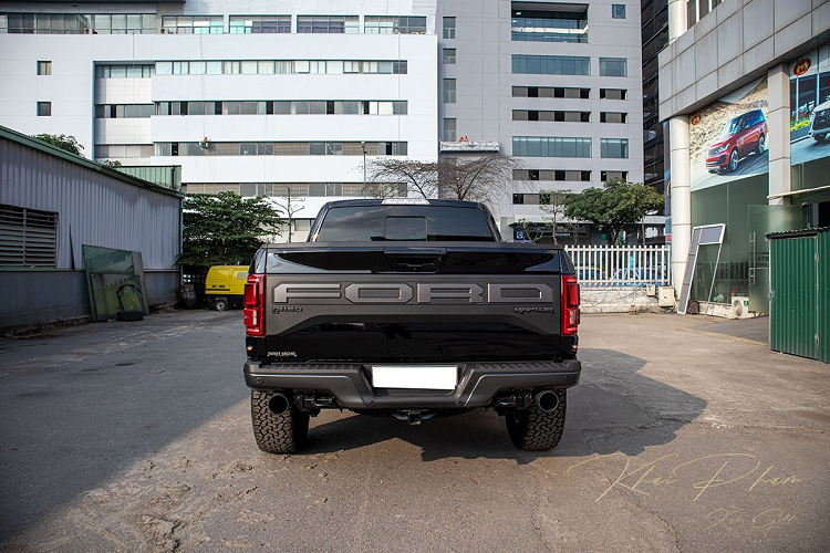 Sieu ban tai Ford F-150 Raptor Black Edition 2020, gia gap 3 lan Ranger Raptor-Hinh-4