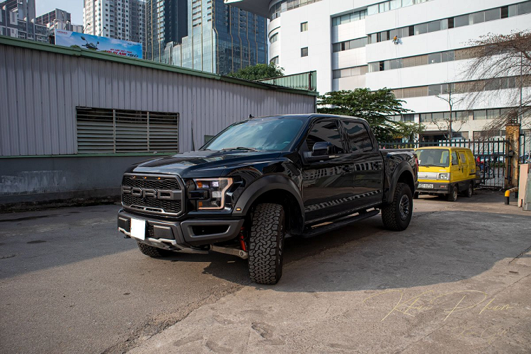 Sieu ban tai Ford F-150 Raptor Black Edition 2020, gia gap 3 lan Ranger Raptor-Hinh-9