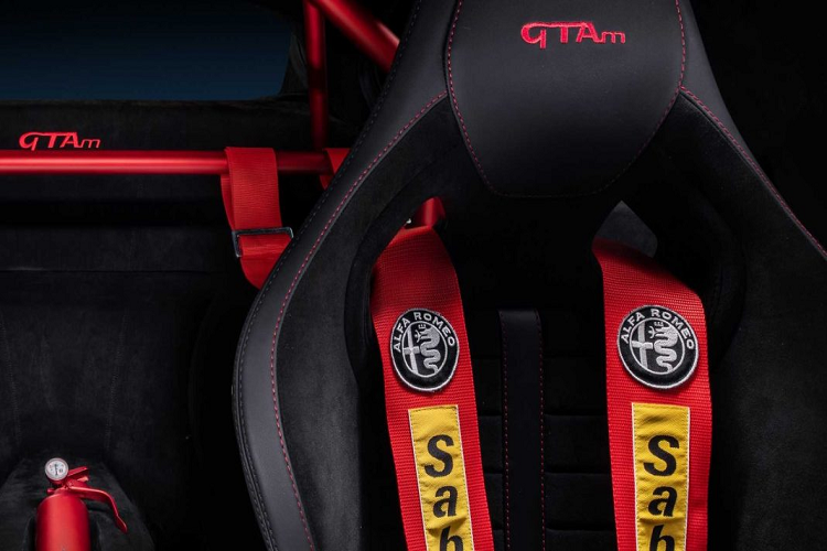 Alfa Romeo GTA va GTAm phien ban Lightweight toi 533 ma luc-Hinh-6