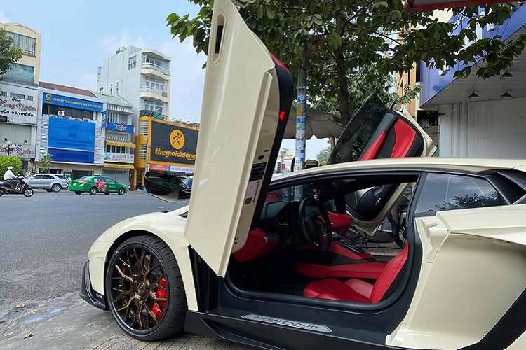 “Cong tu” Bac Lieu thay ao sieu xe Lamborghini Aventador hon 20 ty-Hinh-6